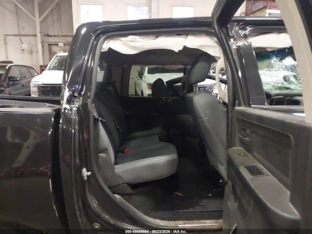 2017 RAM 1500 TRADESMAN 4X4 6'4 BOX 8