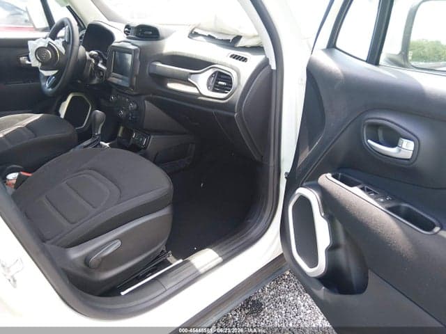 2020 JEEP RENEGADE LATITUDE FWD 5