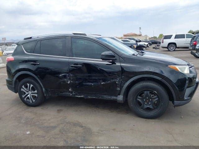 2018 TOYOTA RAV4 LE 6