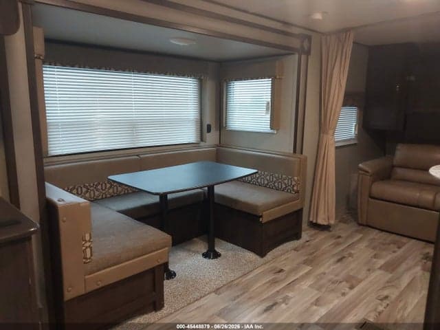 2018 KEYSTONE SUMMERLAND M-2200 MB 5