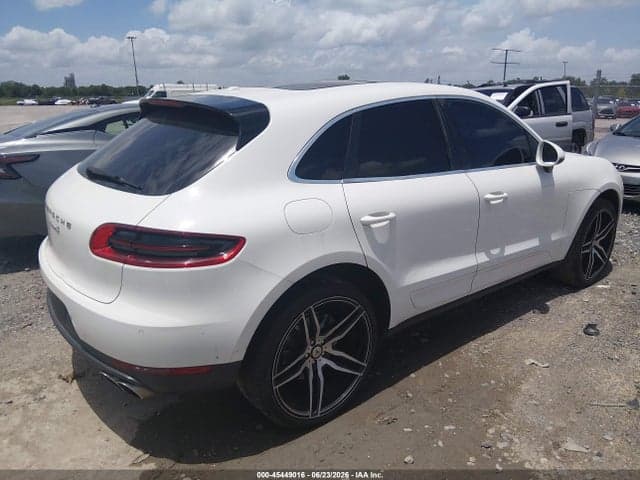2015 PORSCHE MACAN S 4