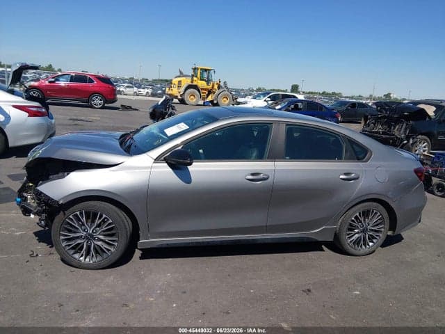 2024 KIA FORTE GT-LINE 14