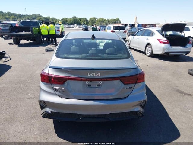 2024 KIA FORTE GT-LINE 16