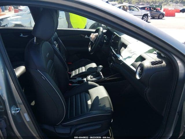 2024 KIA FORTE GT-LINE 5