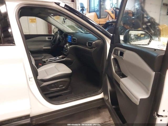 2021 FORD EXPLORER XLT 5