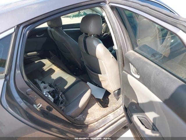 2018 HONDA CIVIC EX 8