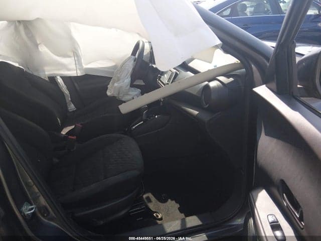 2021 NISSAN KICKS S XTRONIC CVT 5