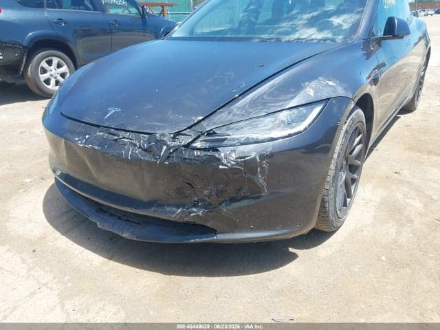 2025 TESLA MODEL 3 6