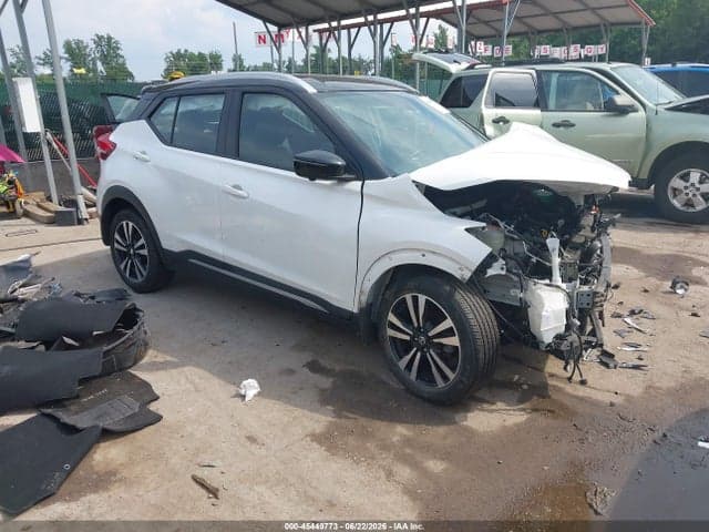 2019 NISSAN KICKS SR 1