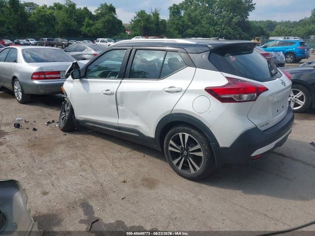 2019 NISSAN KICKS SR 3