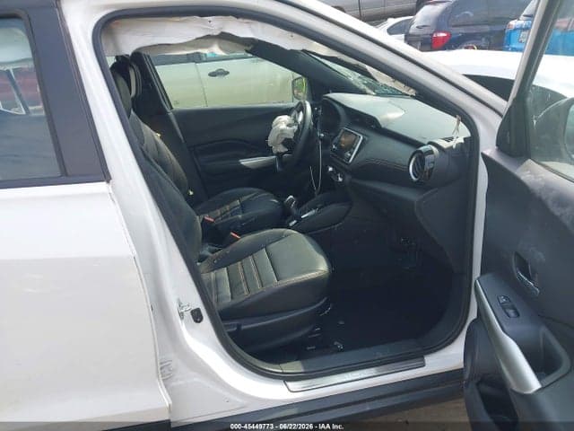 2019 NISSAN KICKS SR 5