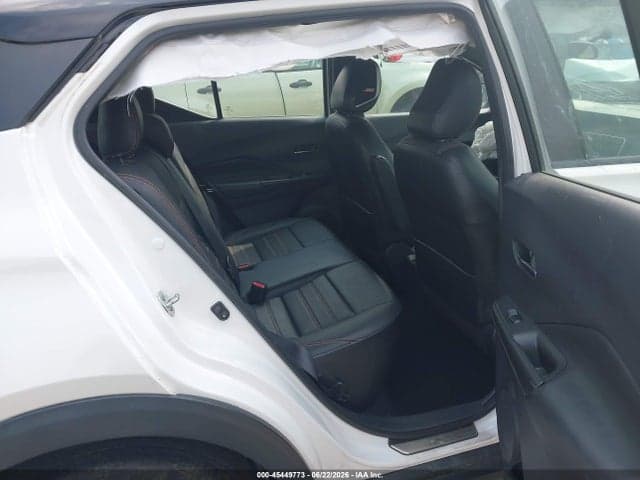 2019 NISSAN KICKS SR 8