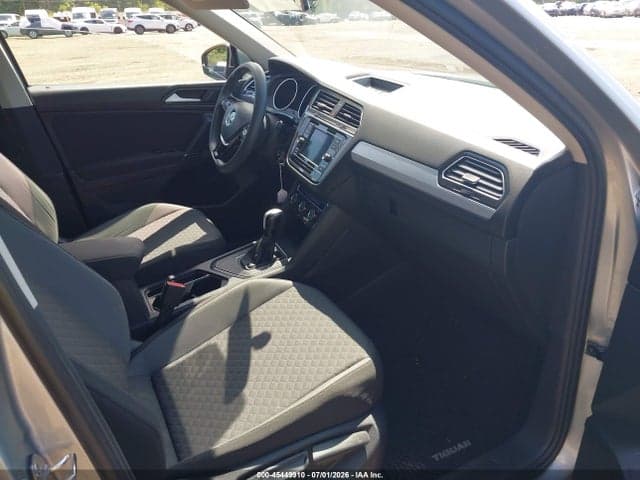 2020 VOLKSWAGEN TIGUAN 2.0T S 5