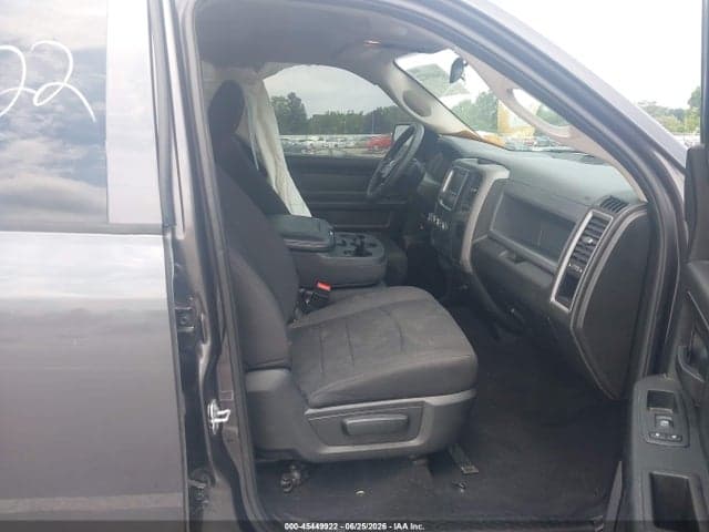 2019 RAM 1500 CLASSIC EXPRESS 4X4 5'7 BOX 5