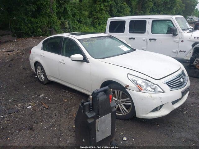 2013 INFINITI G37X