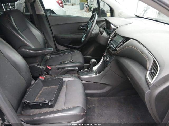 2017 CHEVROLET TRAX LT 5