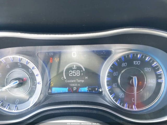 2018 CHRYSLER 300 LIMITED 7