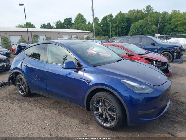 2025 TESLA MODEL Y