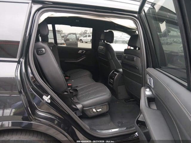 2024 BMW X7 XDRIVE40I 8