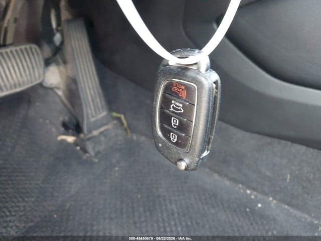 2020 HYUNDAI TUCSON SE 11