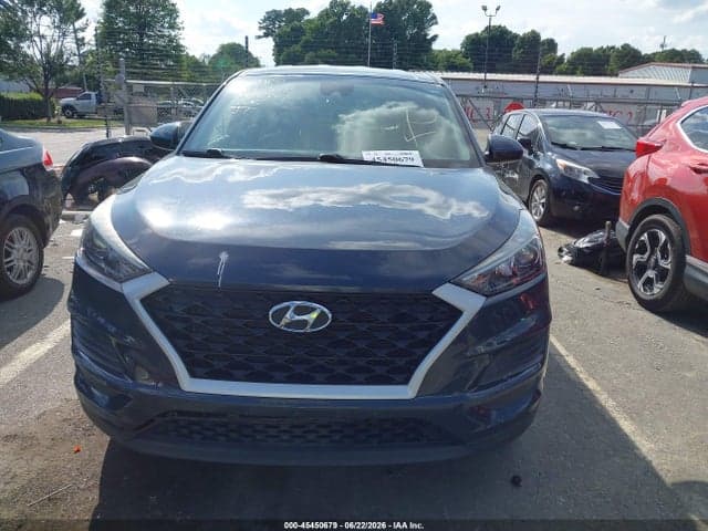 2020 HYUNDAI TUCSON SE 12