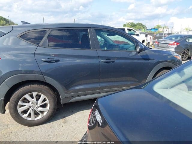 2020 HYUNDAI TUCSON SE 13