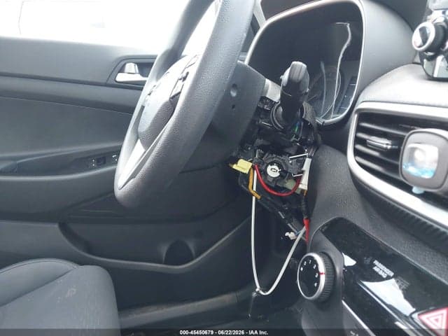 2020 HYUNDAI TUCSON SE 6