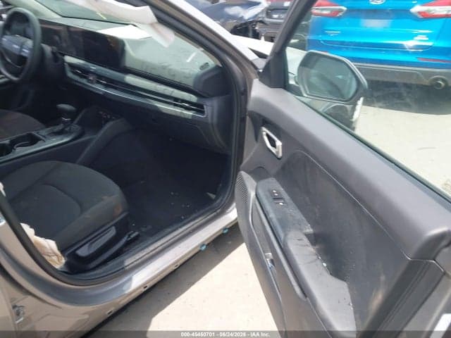 2026 KIA K4 LXS 5