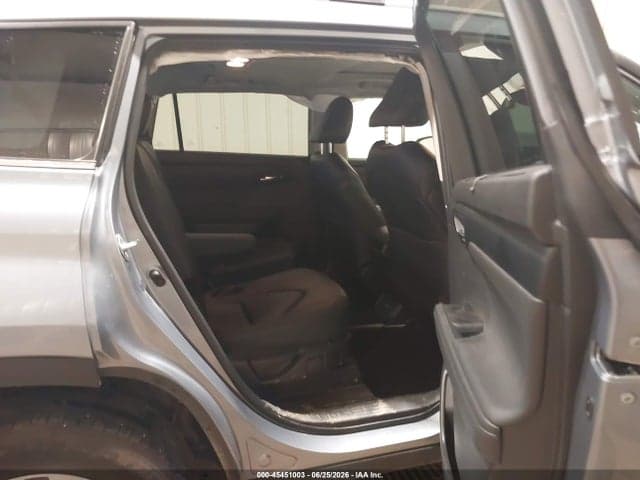 2024 TOYOTA HIGHLANDER XLE 8