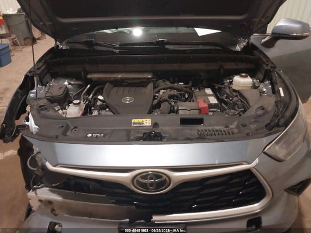 2024 TOYOTA HIGHLANDER XLE 10