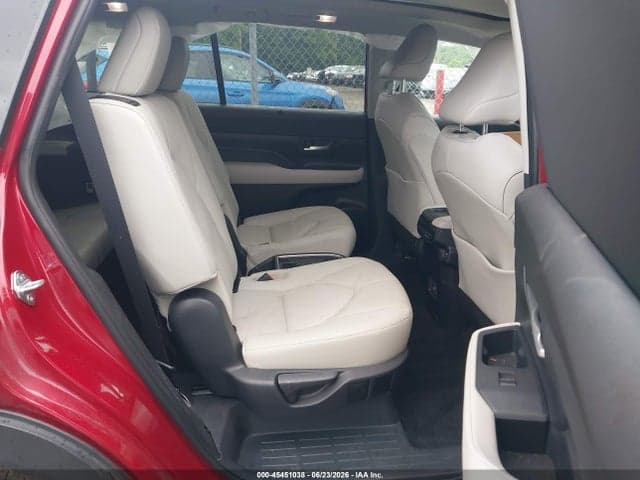 2025 TOYOTA GRAND HIGHLANDER LIMITED 9