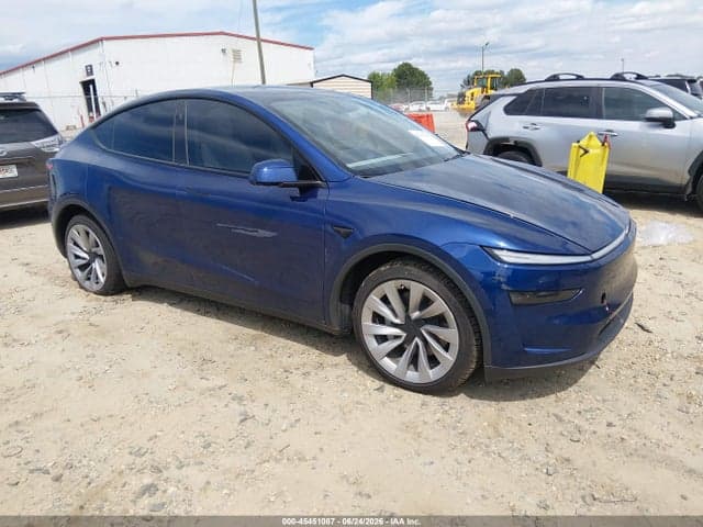 2026 TESLA MODEL Y
