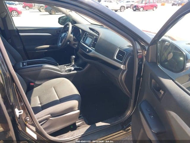 2018 TOYOTA HIGHLANDER LE 5