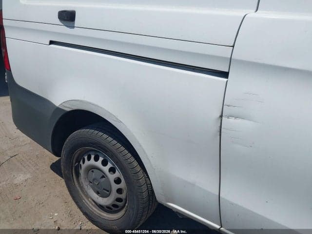 2018 MERCEDES-BENZ METRIS 17