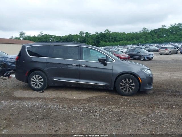 2017 CHRYSLER PACIFICA TOURING-L 13