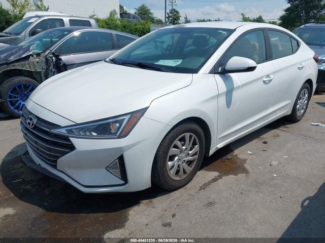 2019 HYUNDAI ELANTRA SE 2