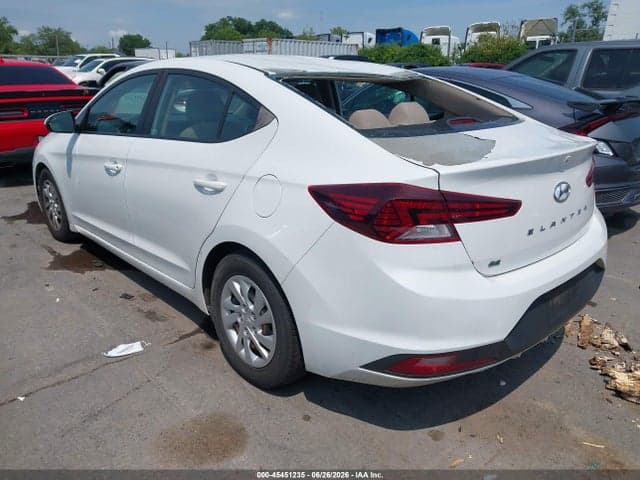 2019 HYUNDAI ELANTRA SE 3