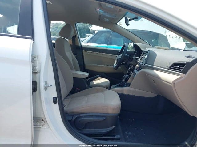 2019 HYUNDAI ELANTRA SE 5
