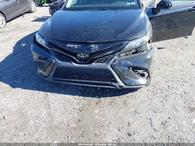 2021 TOYOTA CAMRY SE 6