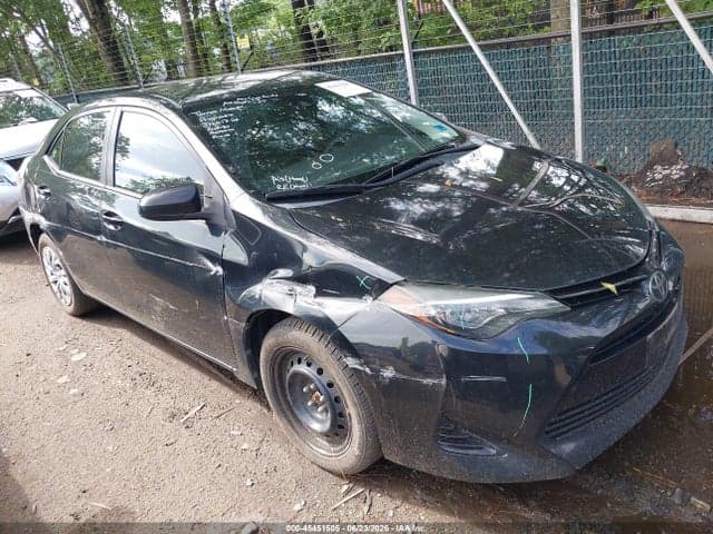 2017 TOYOTA COROLLA LE - 1