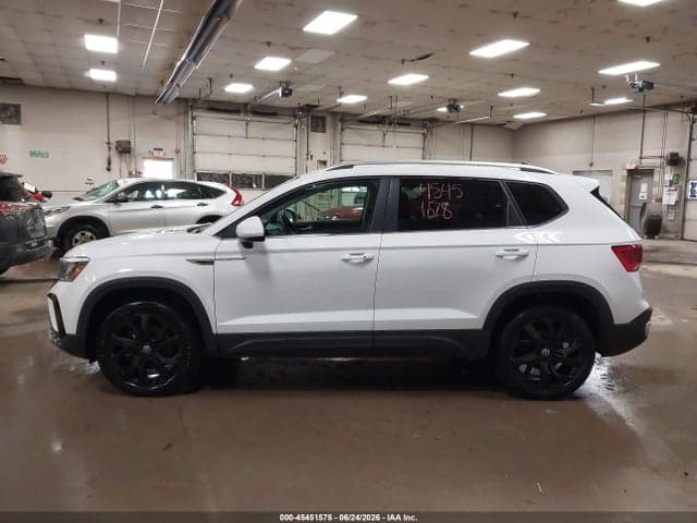 2022 VOLKSWAGEN TAOS 1.5T SE 14