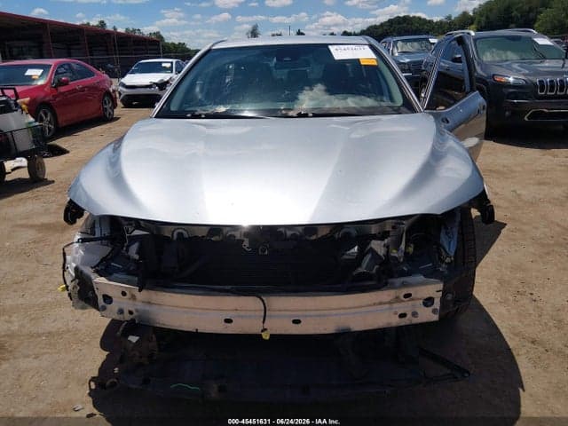 2020 TOYOTA CAMRY SE 6