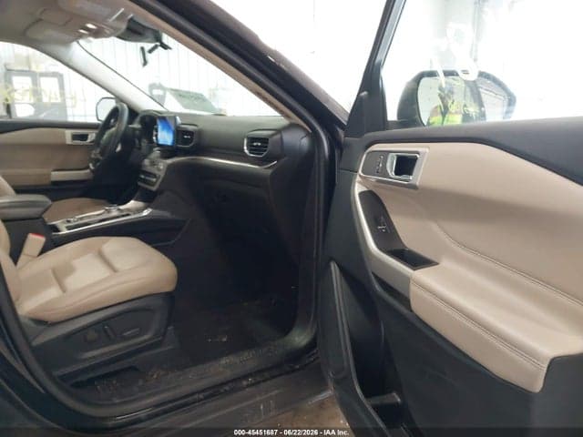 2022 FORD EXPLORER XLT 5