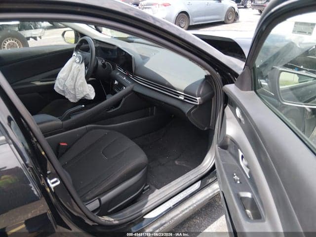 2024 HYUNDAI ELANTRA SEL 5
