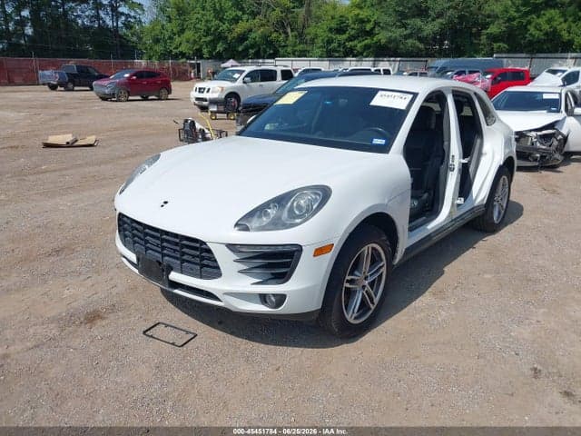 2015 PORSCHE MACAN S 2