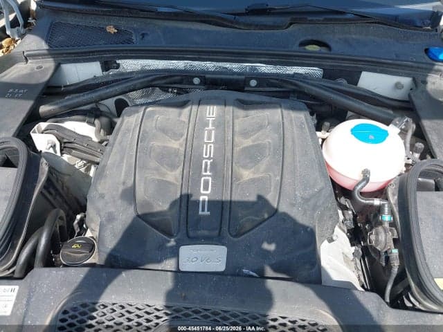 2015 PORSCHE MACAN S 10