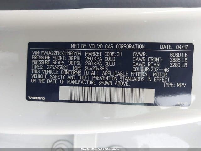 2017 VOLVO XC90 T6 9