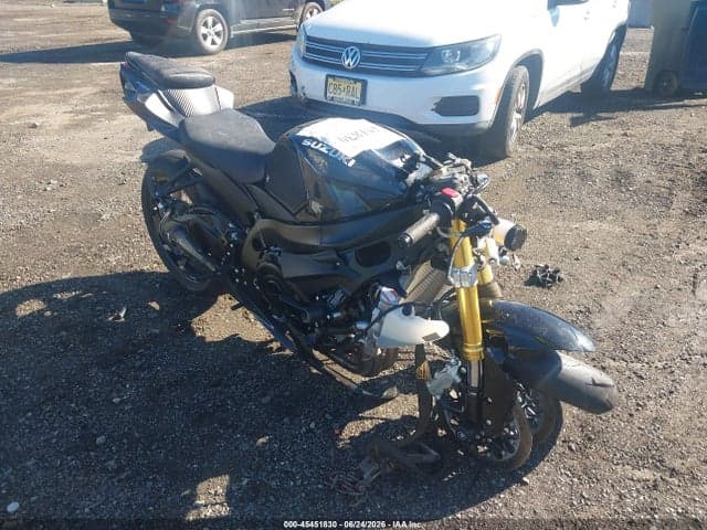 2024 SUZUKI GSX-R750 - 1