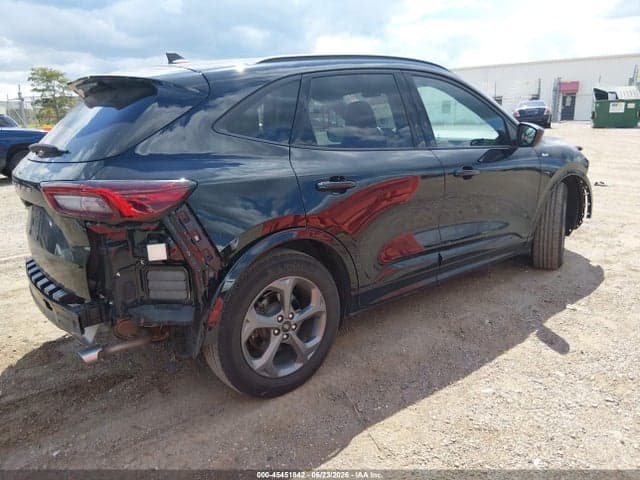 2023 FORD ESCAPE ST-LINE 4