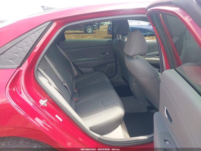 2025 HYUNDAI ELANTRA SE 8